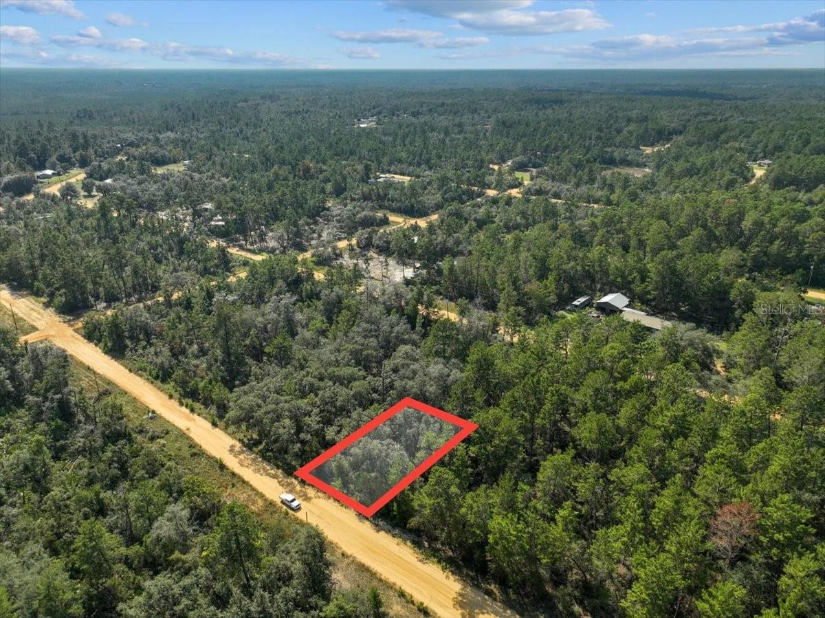 INTERLACHEN LAKES ESTATES - Land