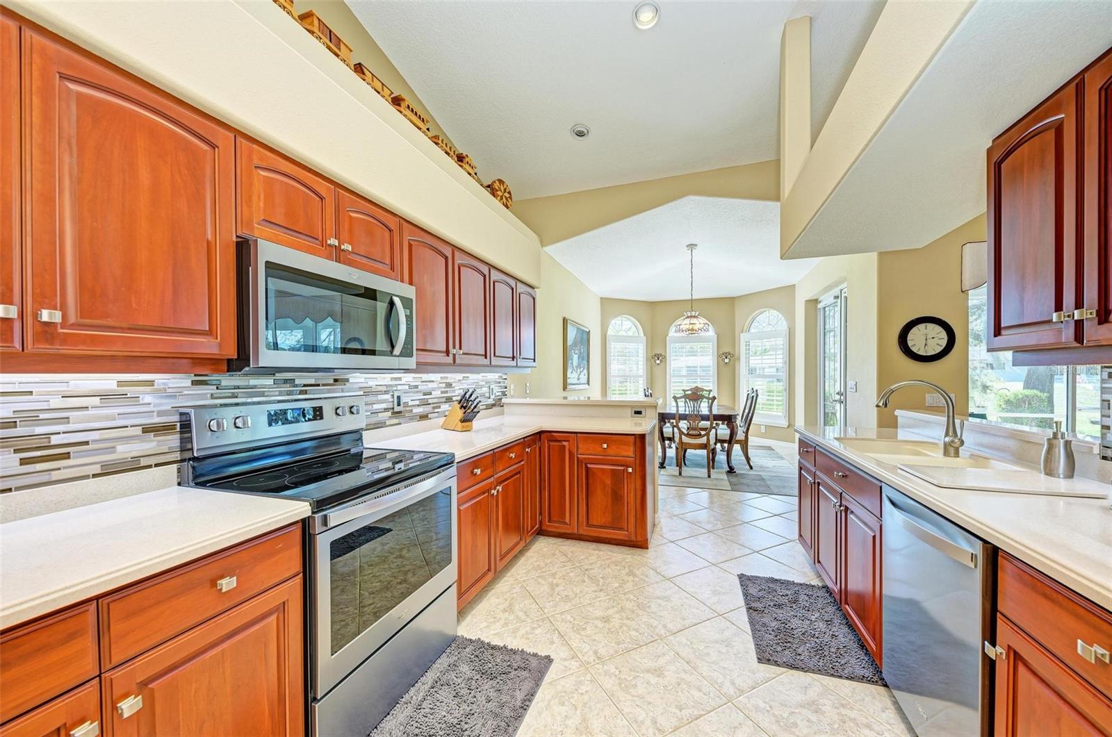 SOUTH GATE - Residential