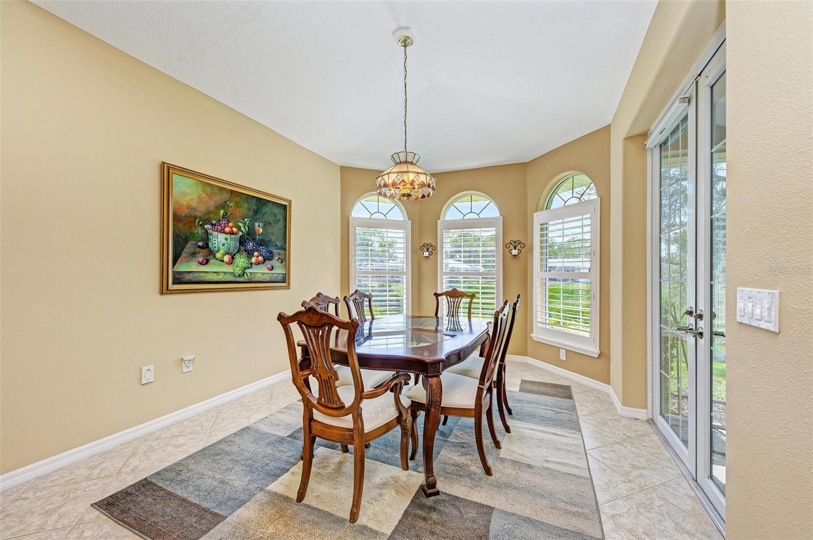 SOUTH GATE - Residential