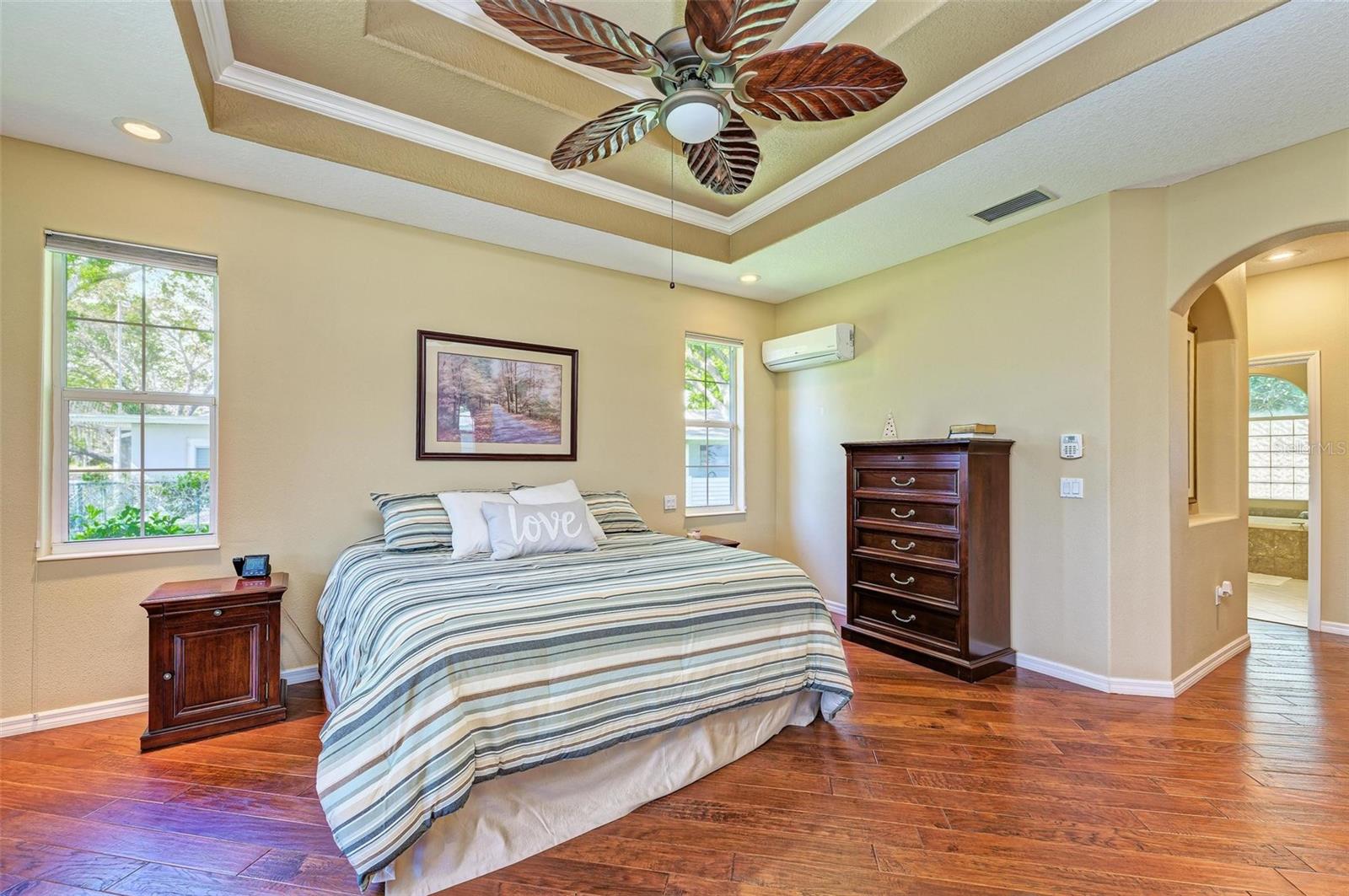 SOUTH GATE - Residential