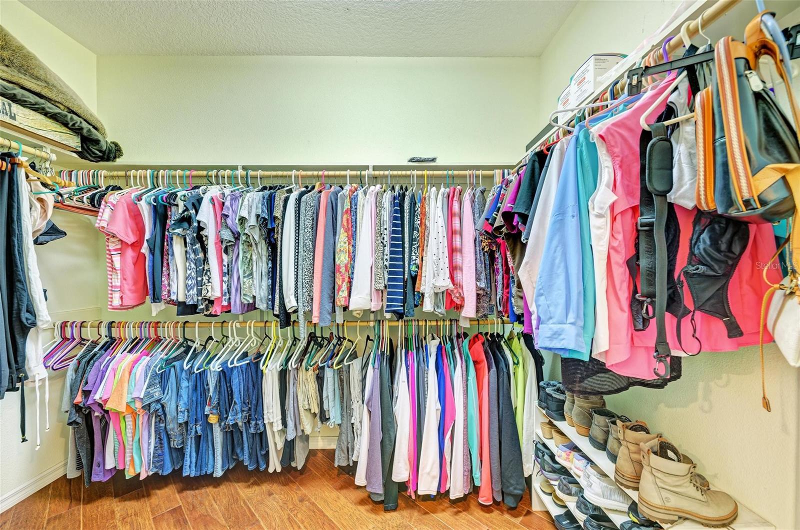 SOUTH GATE - Residential