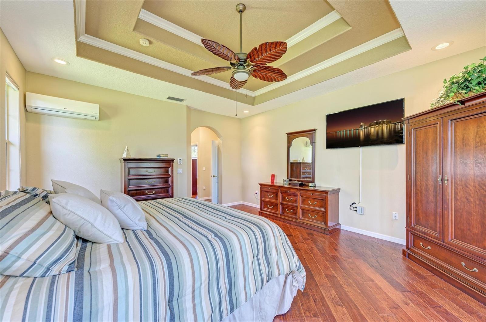 SOUTH GATE - Residential