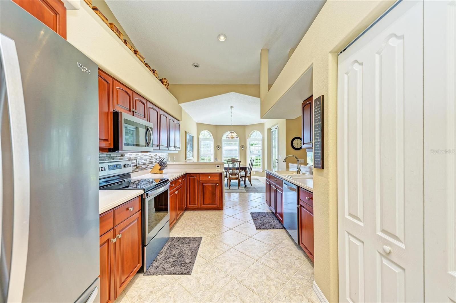 SOUTH GATE - Residential