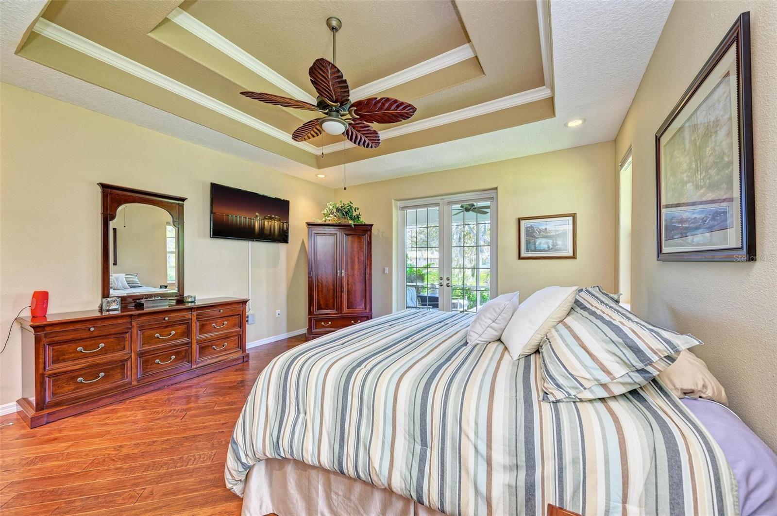 SOUTH GATE - Residential