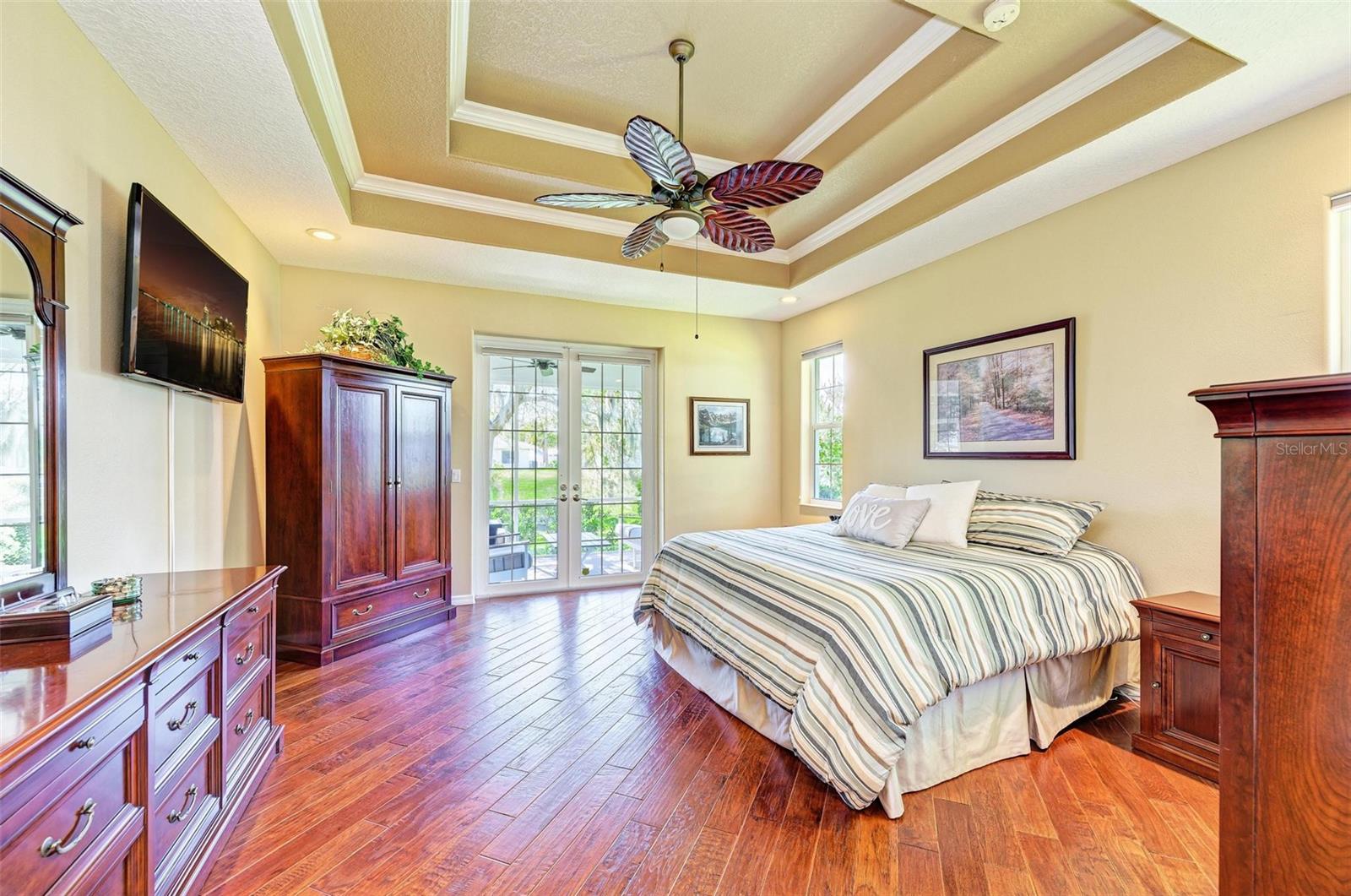 SOUTH GATE - Residential