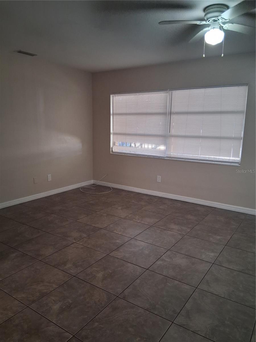 PINEBROOK ESTATES - Residential Lease