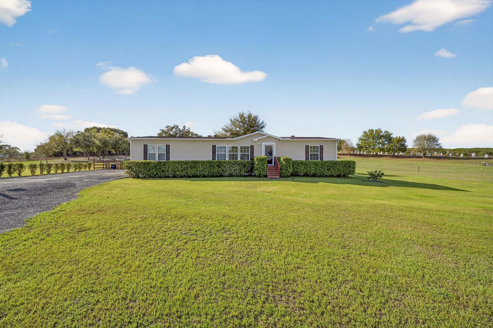 8013 SERGEANT PEPPER DR