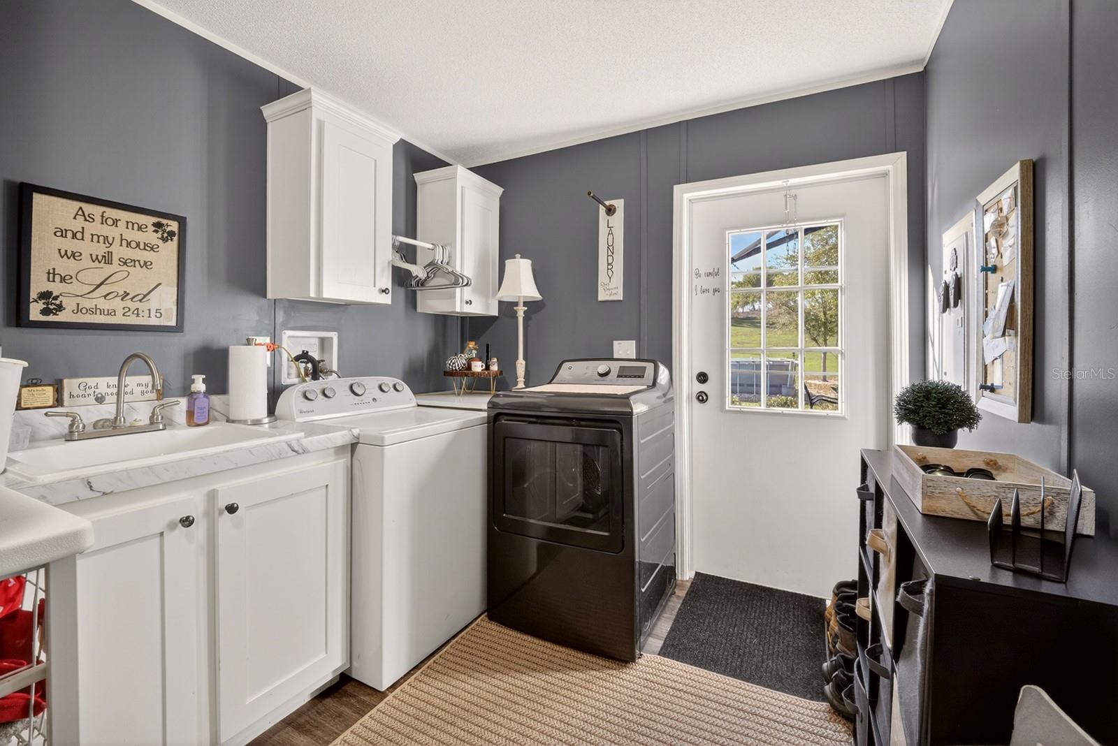 BLUE SPRING LAKE SUB - Residential