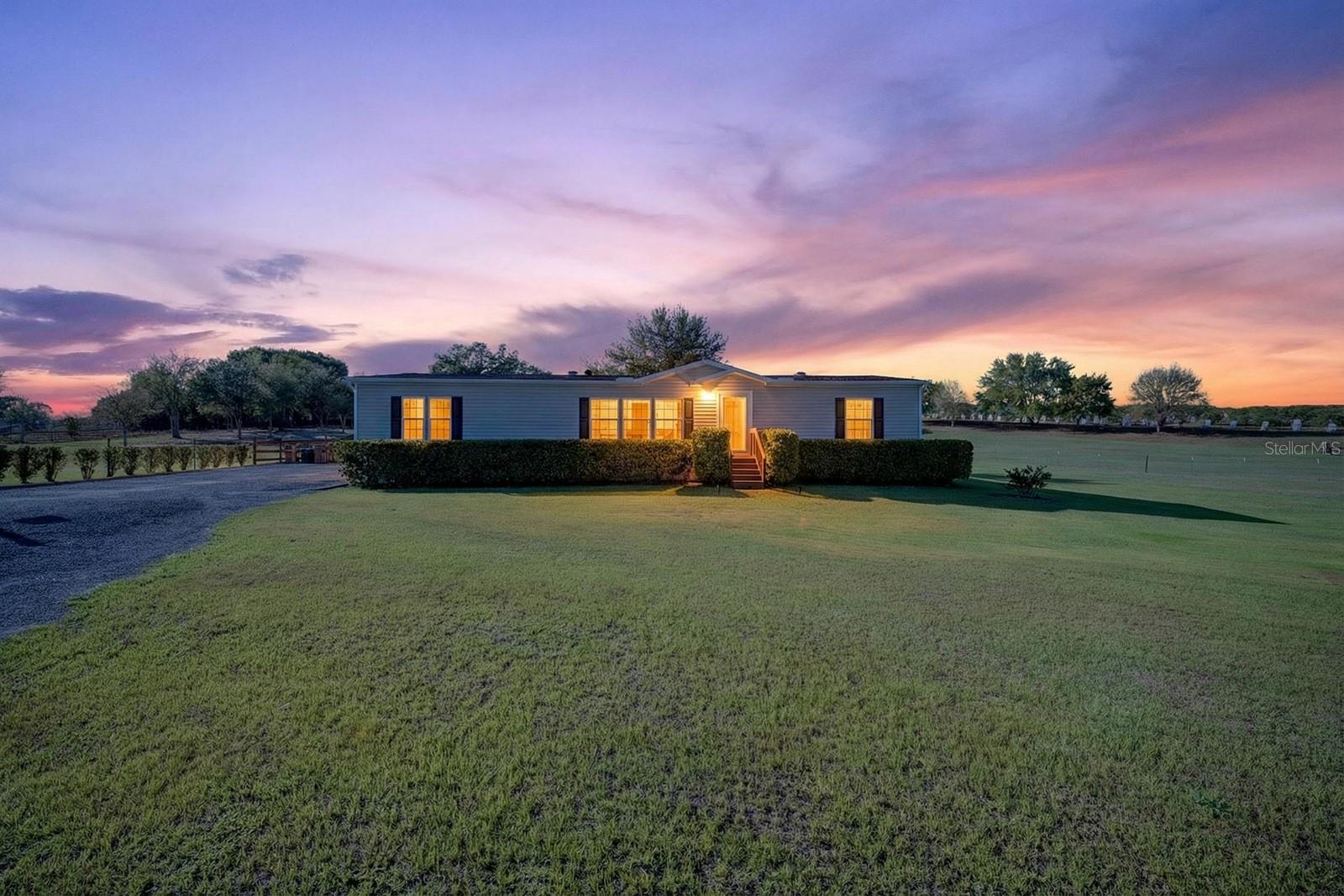 8013 SERGEANT PEPPER DR