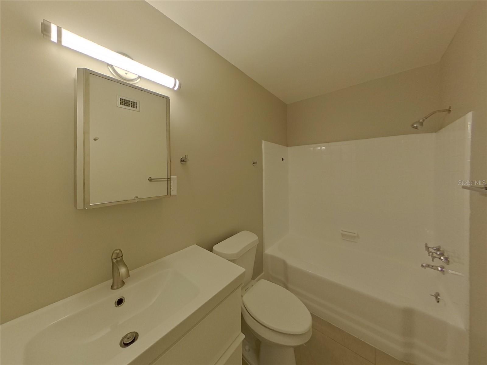 JUNGLE COUNTRY CLUB 2ND ADD - Residential Lease