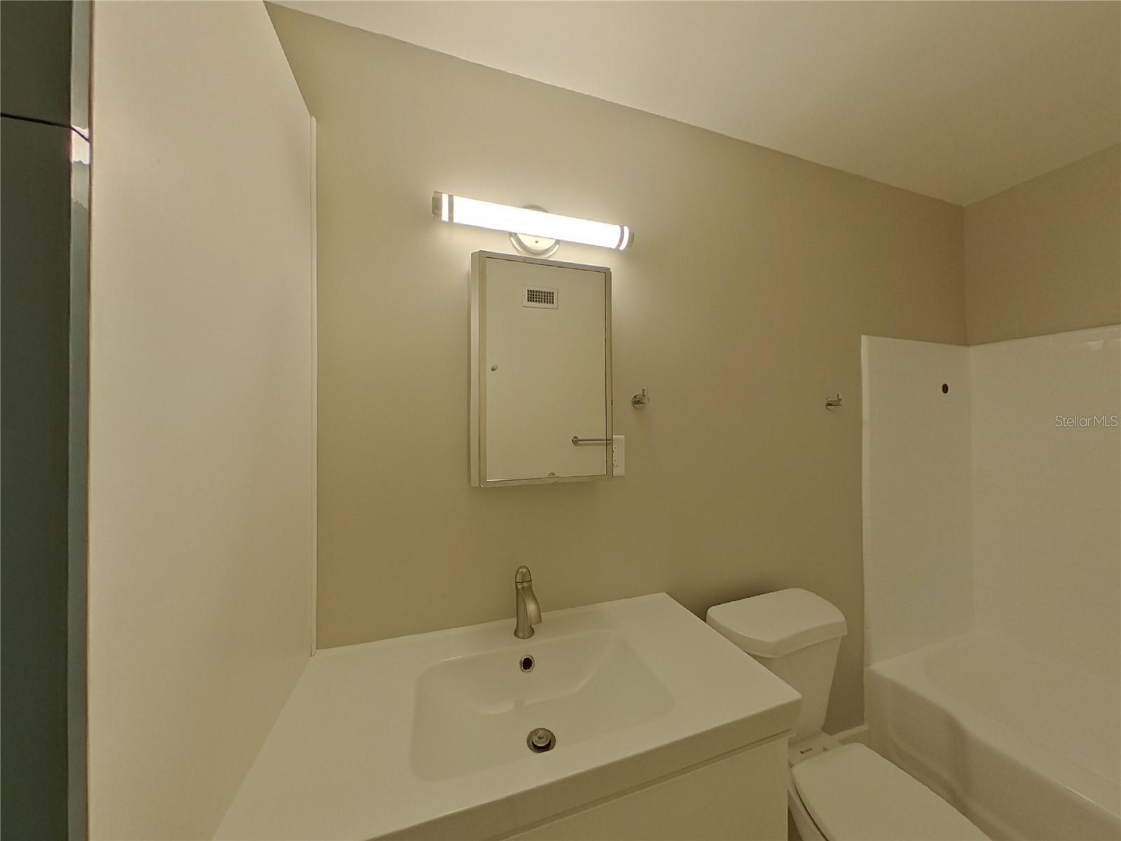 JUNGLE COUNTRY CLUB 2ND ADD - Residential Lease