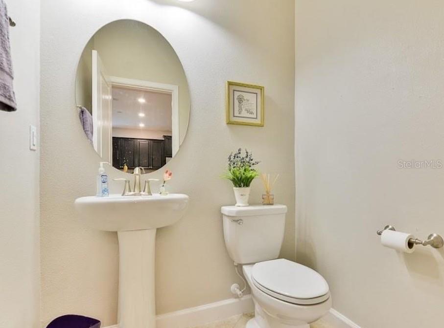 OAKS AT SHADY CREEK PH 1 - Residential Lease