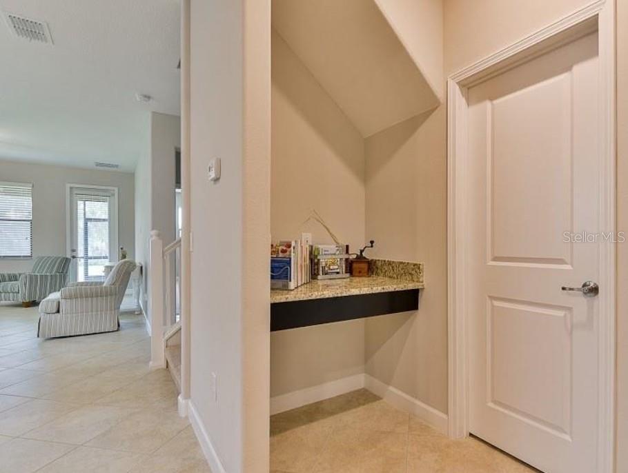 OAKS AT SHADY CREEK PH 1 - Residential Lease