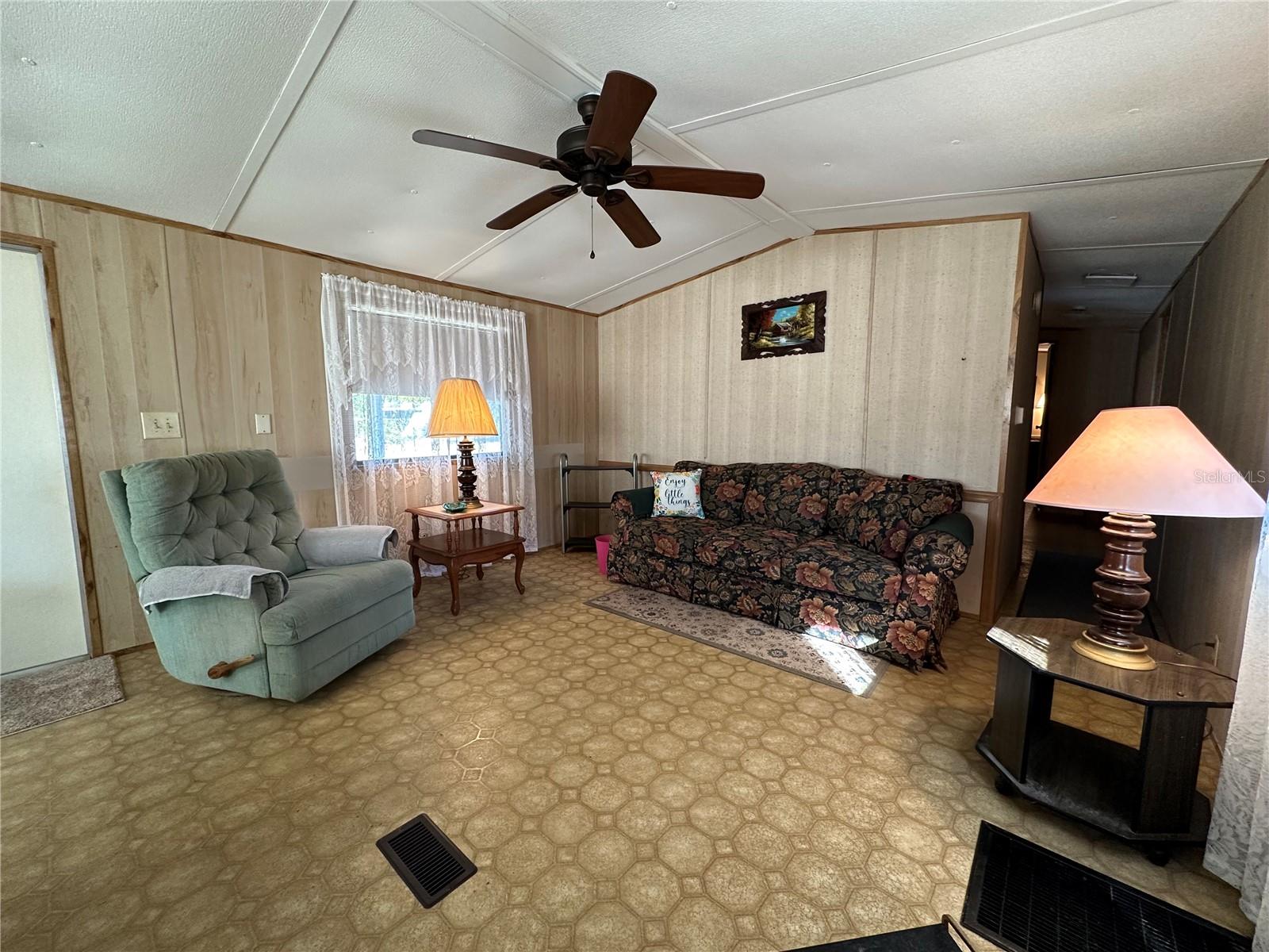 FRUITLAND PARK - Residential