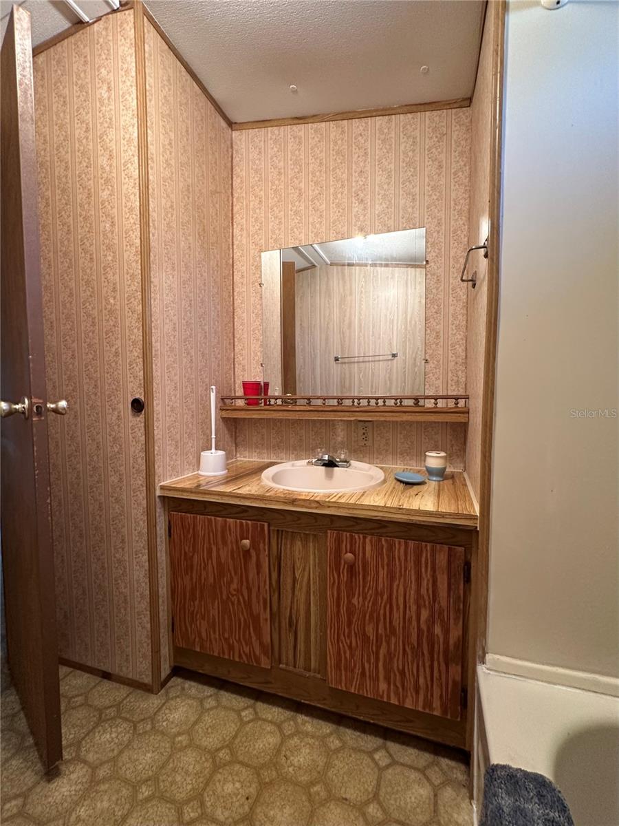 FRUITLAND PARK - Residential