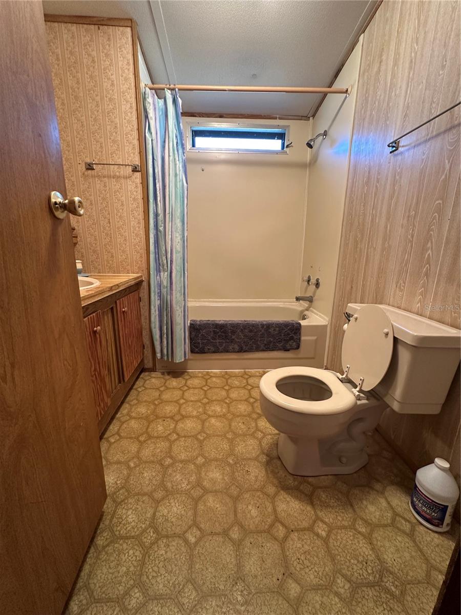 FRUITLAND PARK - Residential