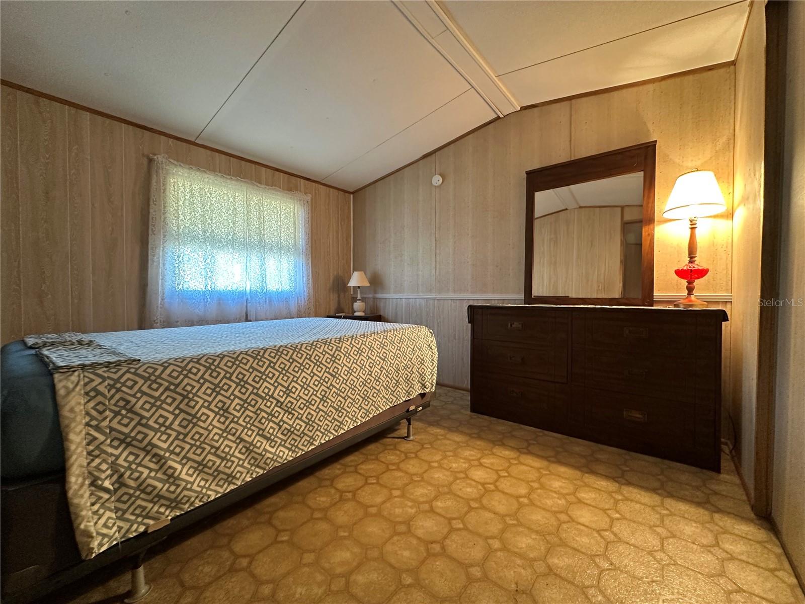 FRUITLAND PARK - Residential