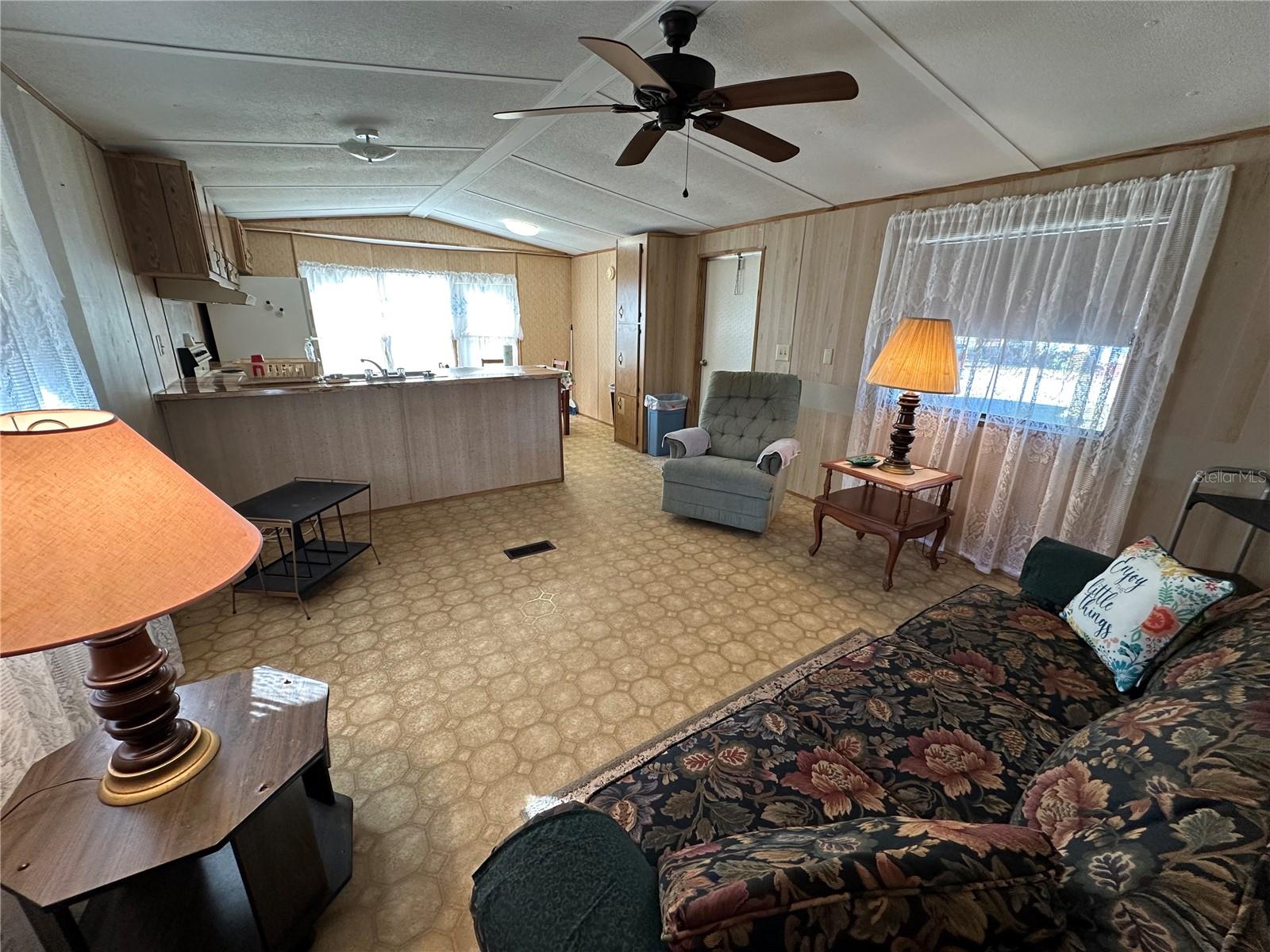 FRUITLAND PARK - Residential