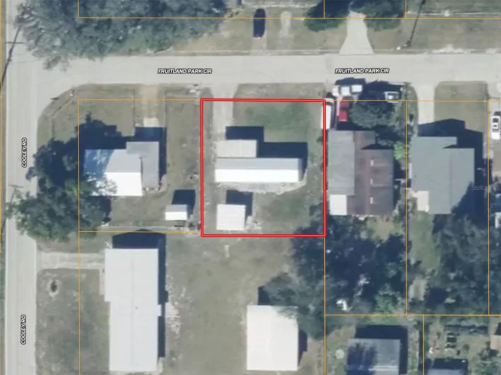 Photo of 1821 Fruitland Park Circle, Eagle Lake, FL 33839 (MLS # L4957242)