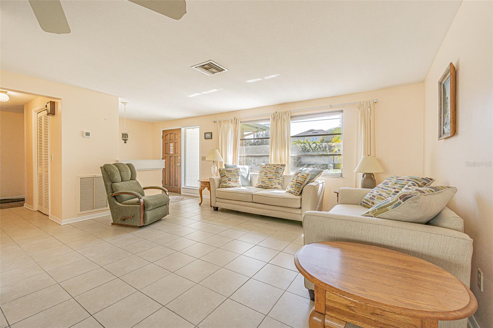 1300 MICHIGAN BOULEVARD