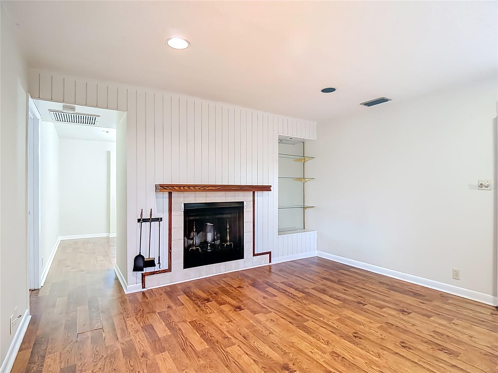 CHRISTINA WOODS - Residential