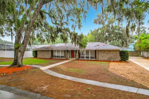 Photo of 112 Elm Square N, Lakeland, FL 33813 (MLS # L4960959)