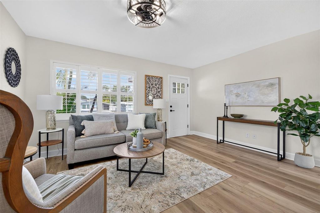 Photo of 486 49th Avenue N, St Petersburg, FL 33703 (MLS # TB8449447)