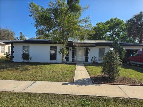 663 HAGER STREET DELTONA FL 32725