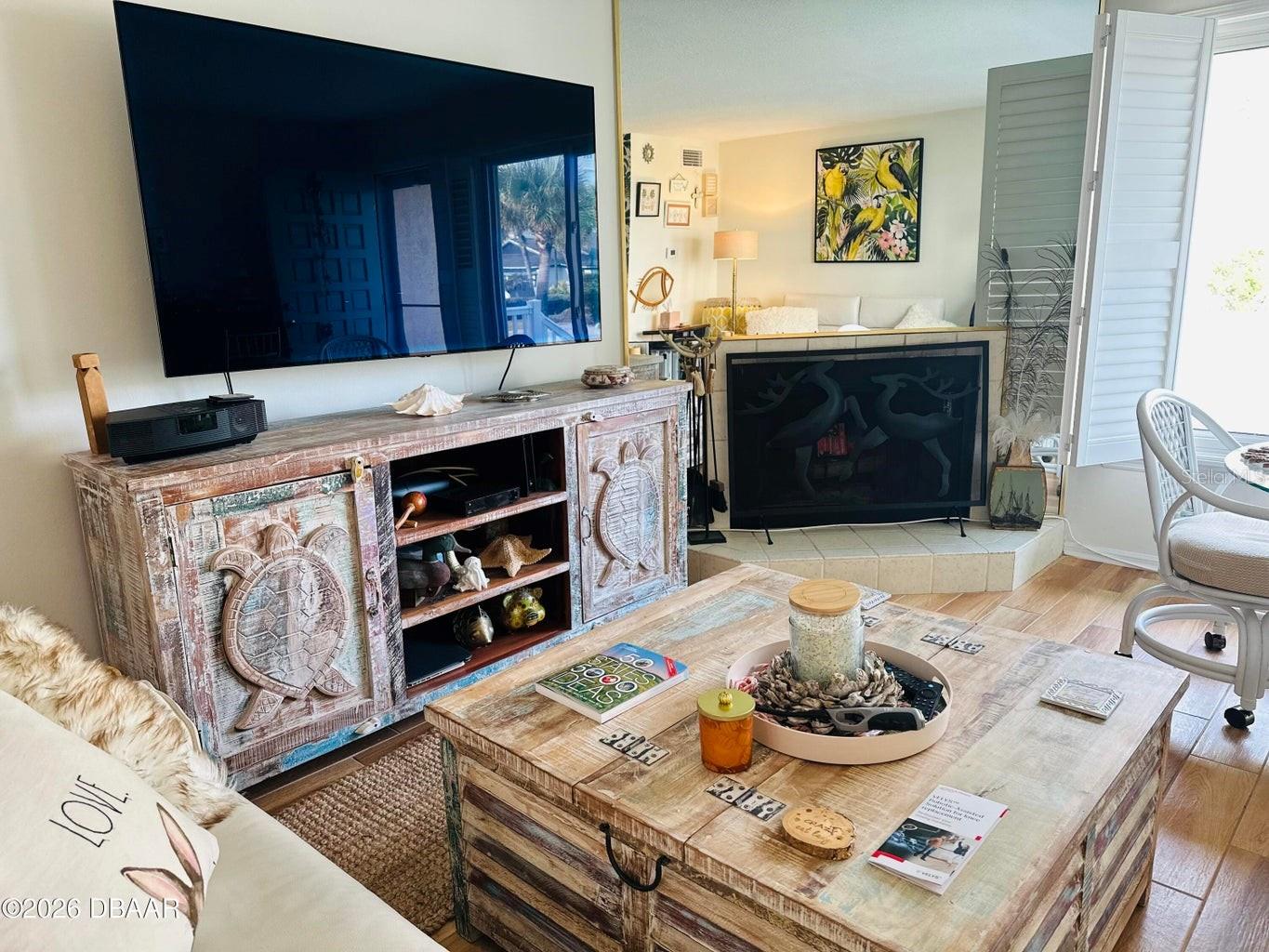 LIGHTHOUSE SHORES TWNHMS CONDO - Residential