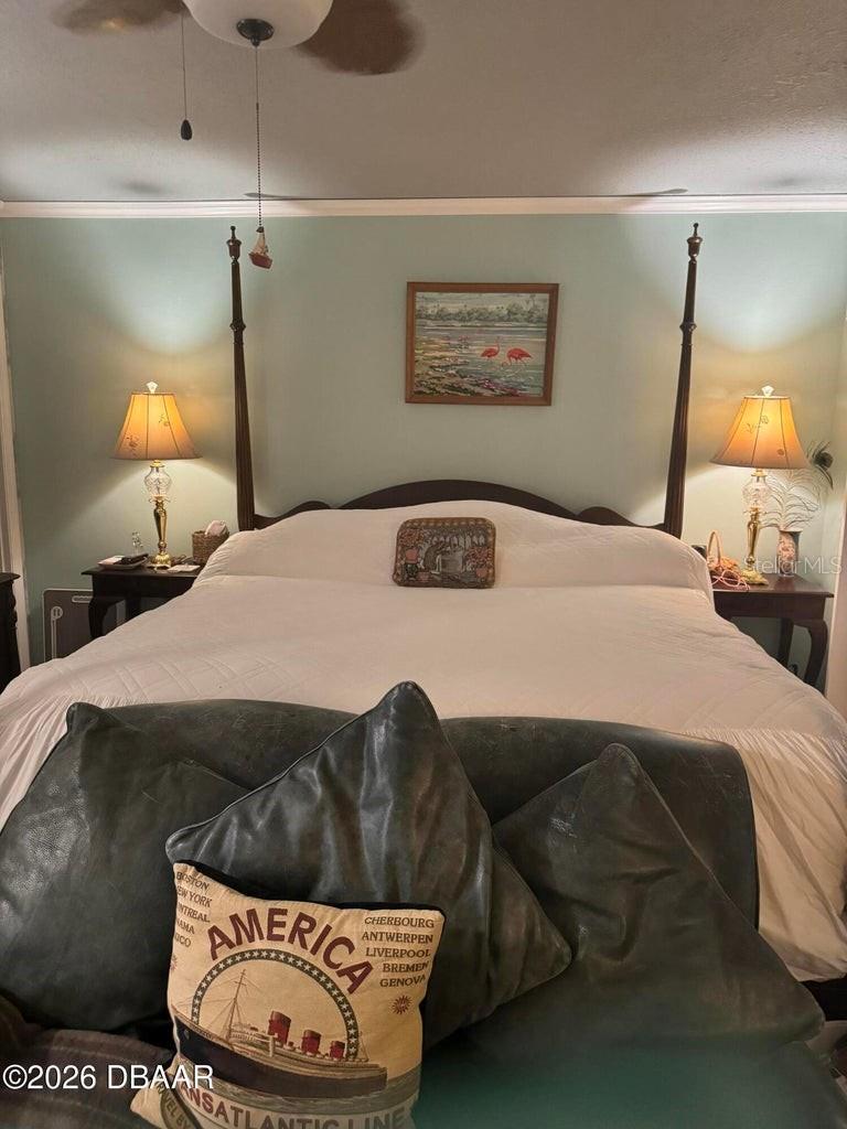 LIGHTHOUSE SHORES TWNHMS CONDO - Residential