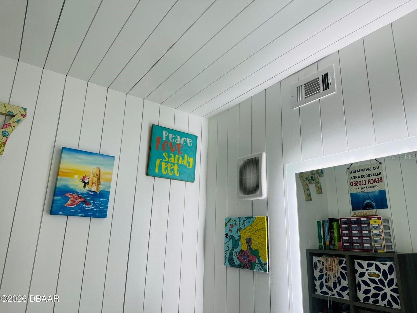 LIGHTHOUSE SHORES TWNHMS CONDO - Residential