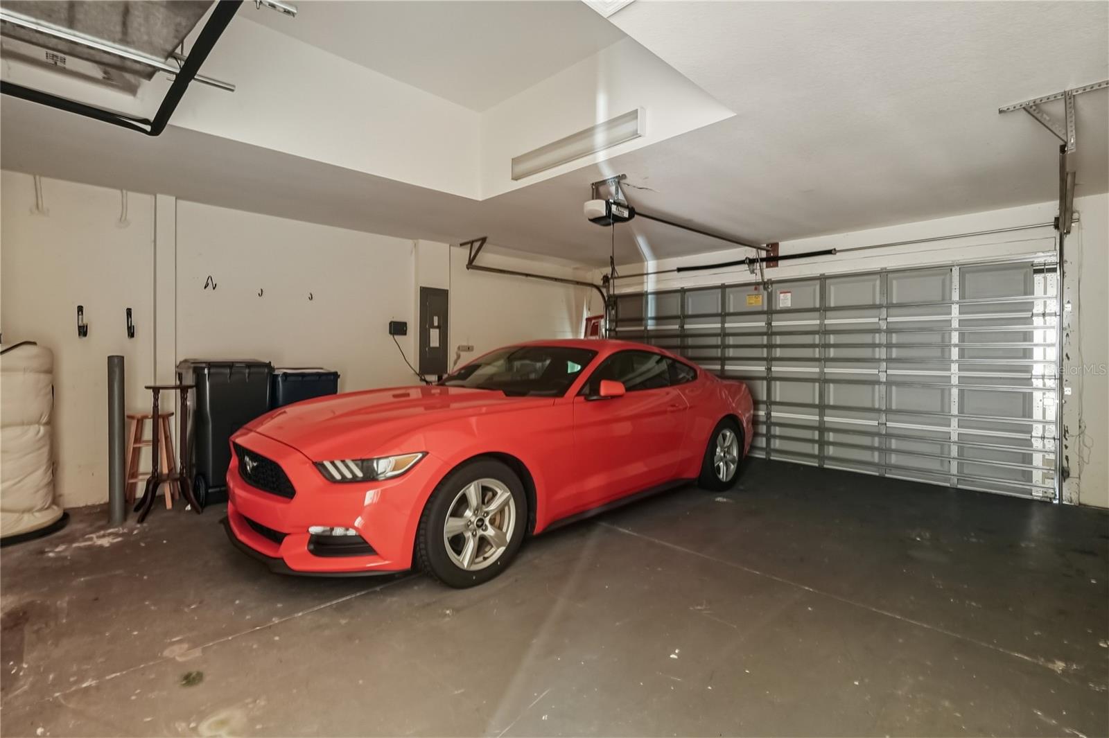 CRYSTAL LAKES - Residential