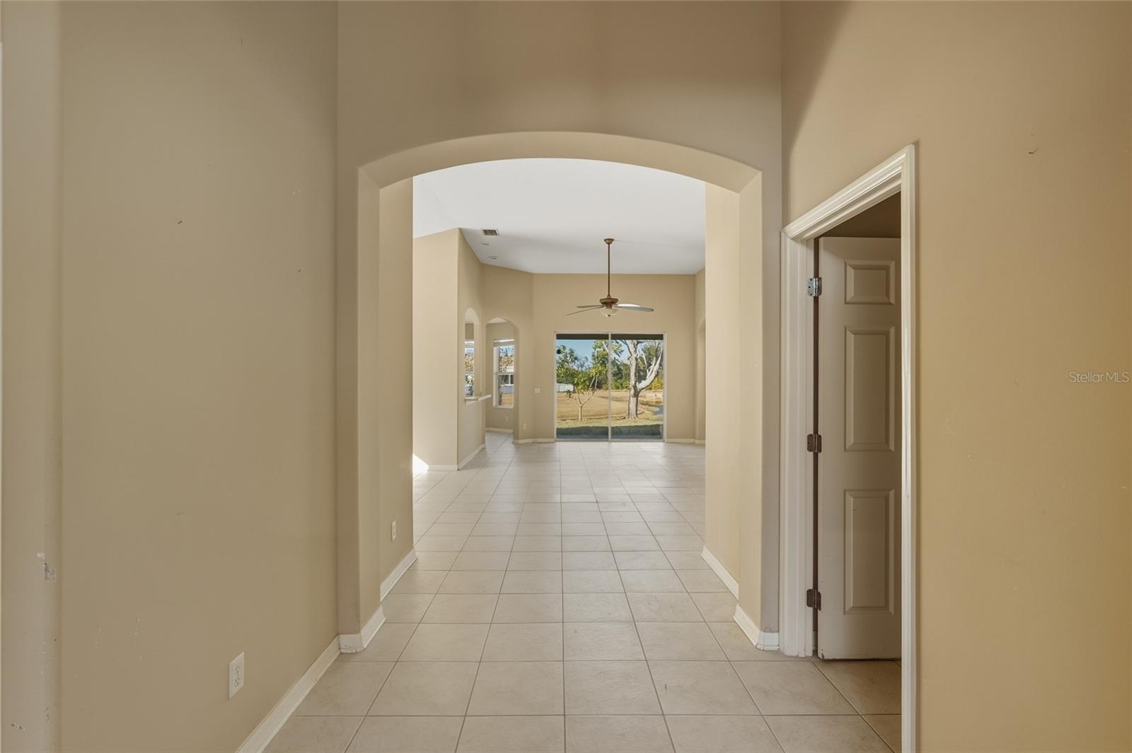 CRYSTAL LAKES - Residential