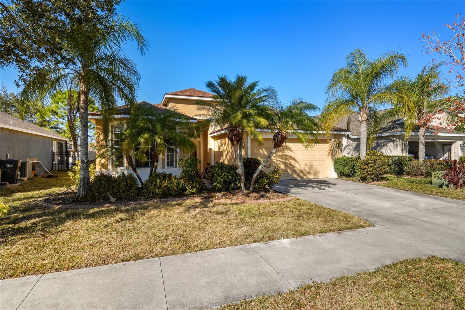 CRYSTAL LAKES - Residential