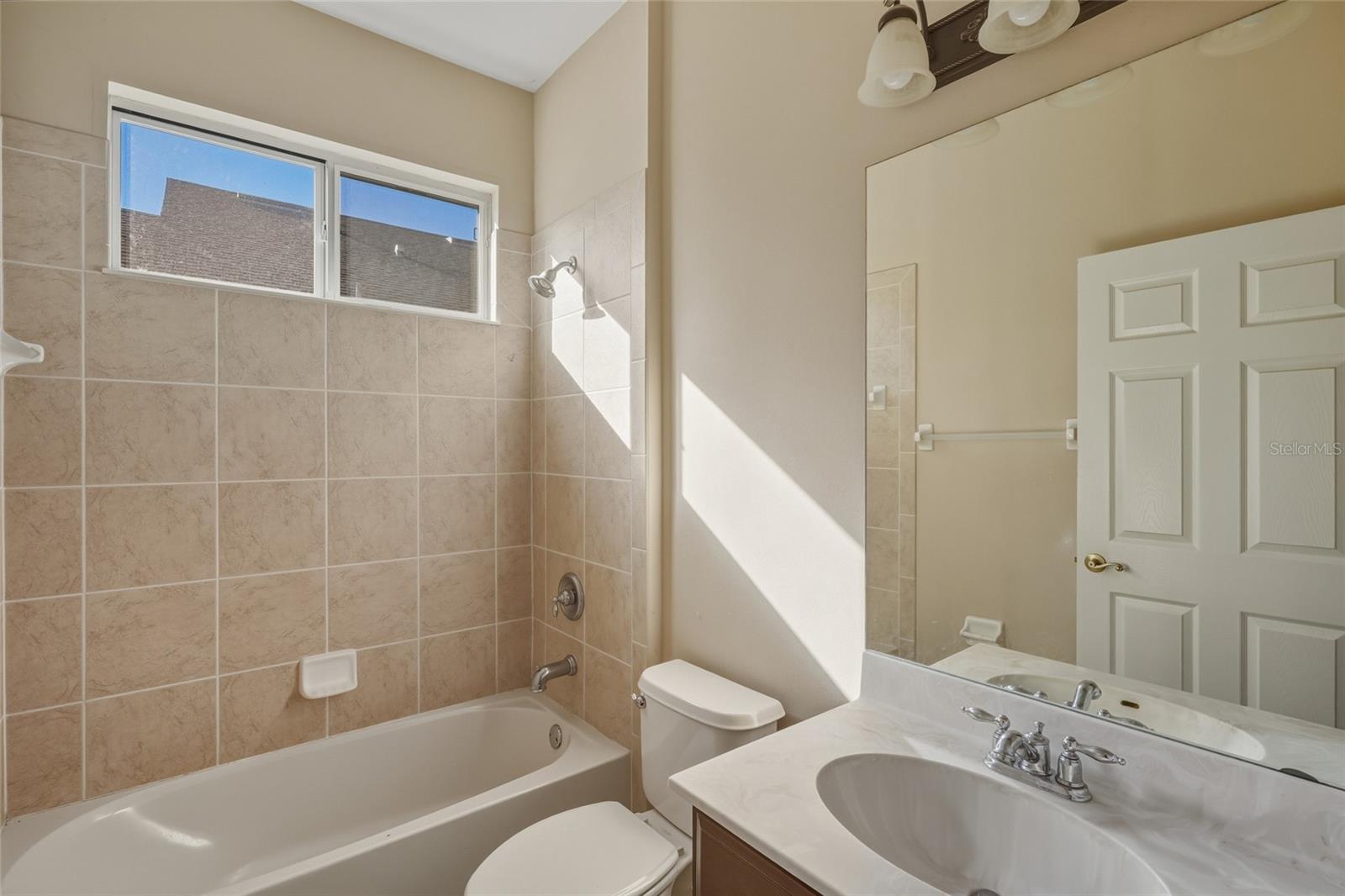 CRYSTAL LAKES - Residential