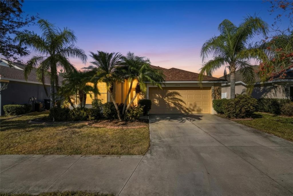 Photo of 5014 72nd Street E, Palmetto, FL 34221 (MLS # A4681176)