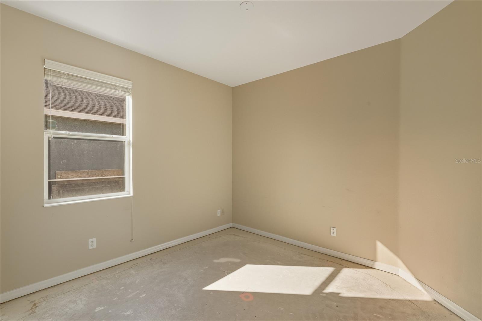 CRYSTAL LAKES - Residential