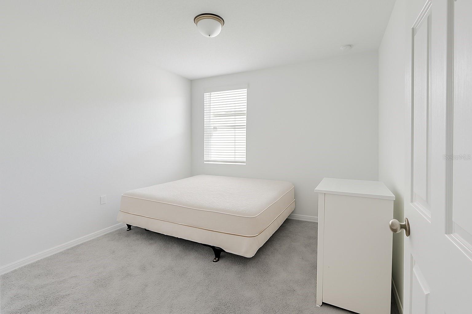 LAKE DEER - Residential Lease