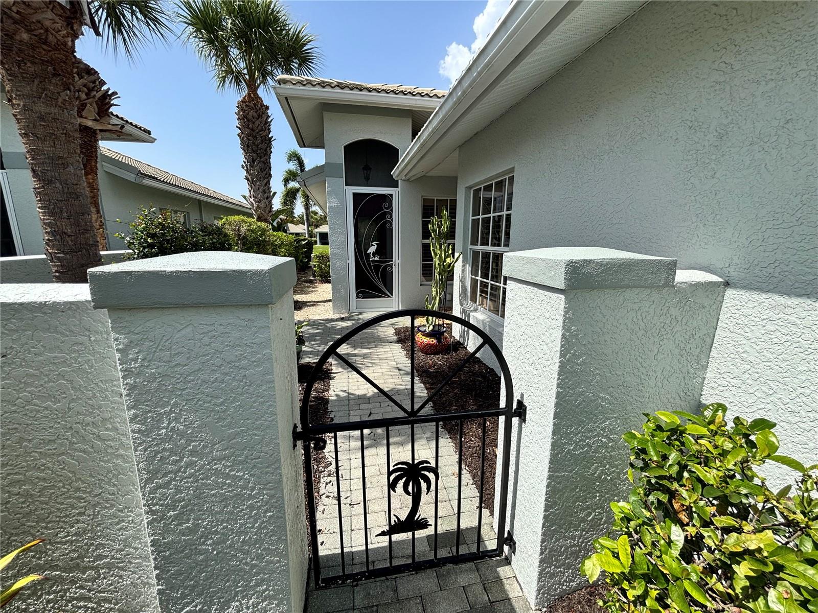310 RECLINATA CIRCLE