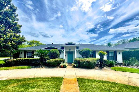 Photo of 1644 Hibiscus Avenue, Winter Park, FL 32789 (MLS # O6302902) Photo of 1644 Hibiscus Avenue, Winter Park, FL 32789 (MLS # O6302902)
