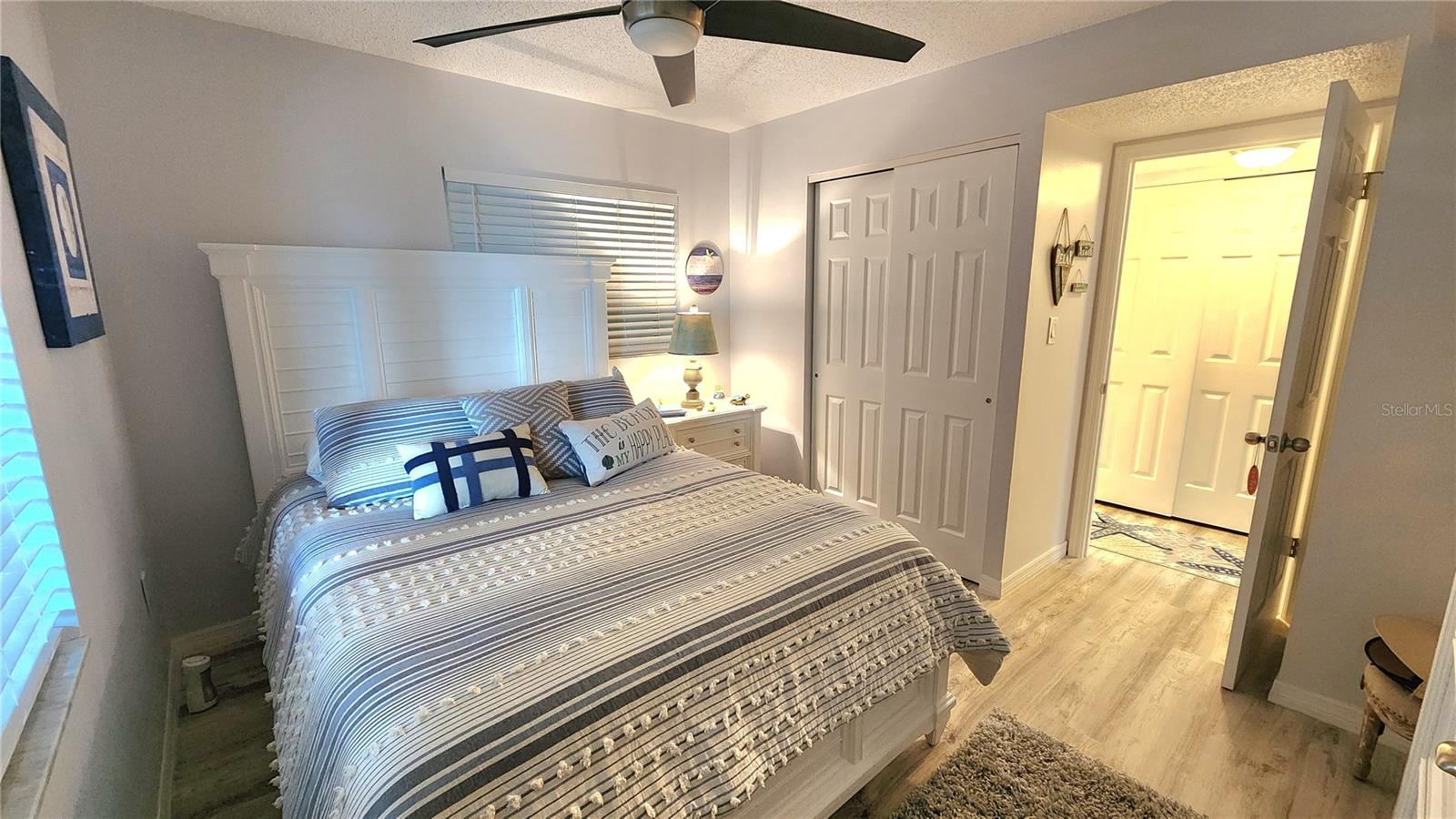 BAYSHORE ON THE LAKE APTS II SEC 3 - Residential