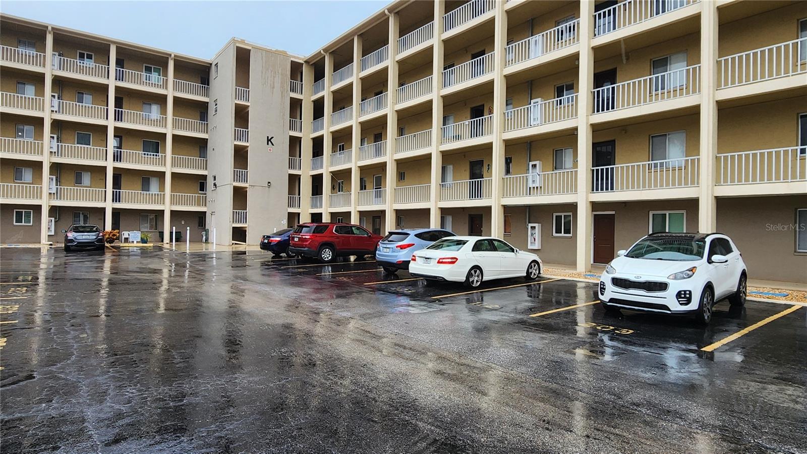 BAYSHORE ON THE LAKE APTS II SEC 3 - Residential