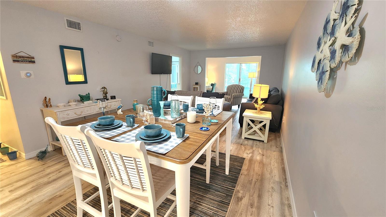 BAYSHORE ON THE LAKE APTS II SEC 3 - Residential