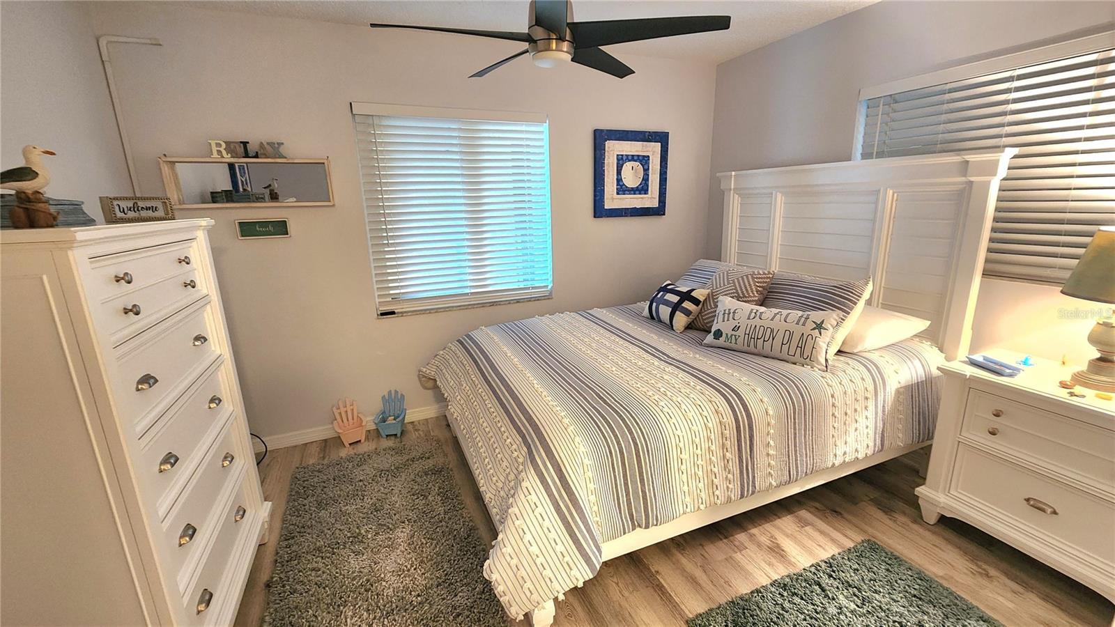 BAYSHORE ON THE LAKE APTS II SEC 3 - Residential