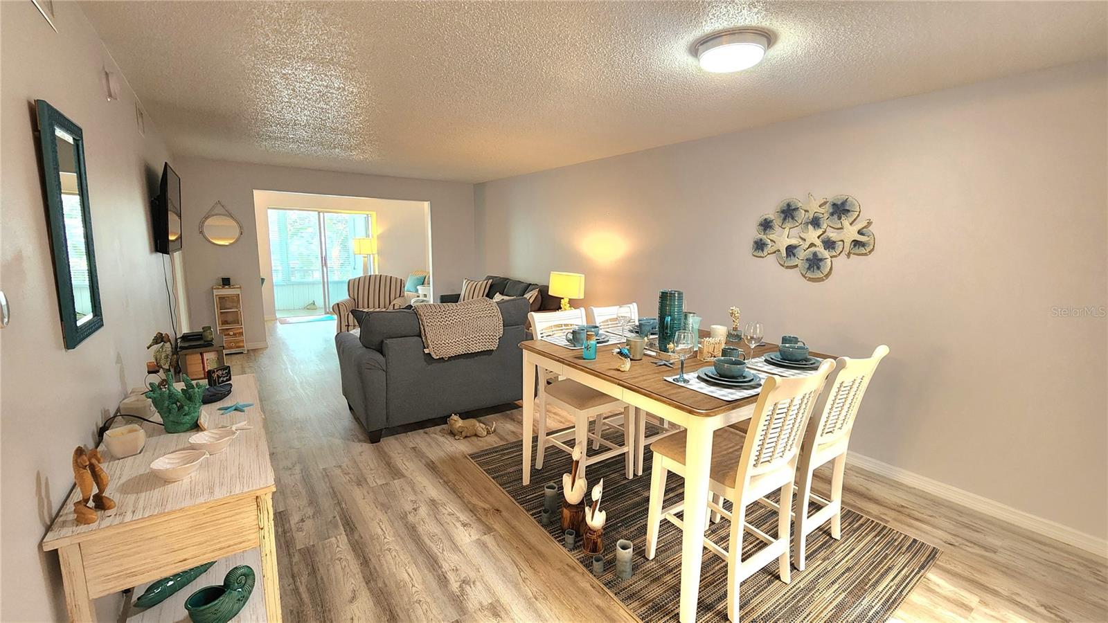 BAYSHORE ON THE LAKE APTS II SEC 3 - Residential