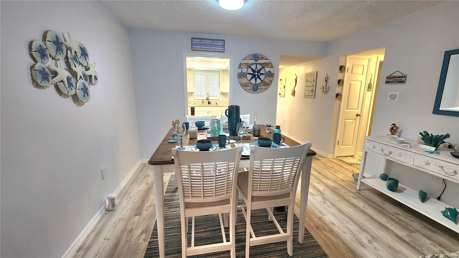 BAYSHORE ON THE LAKE APTS II SEC 3 - Residential