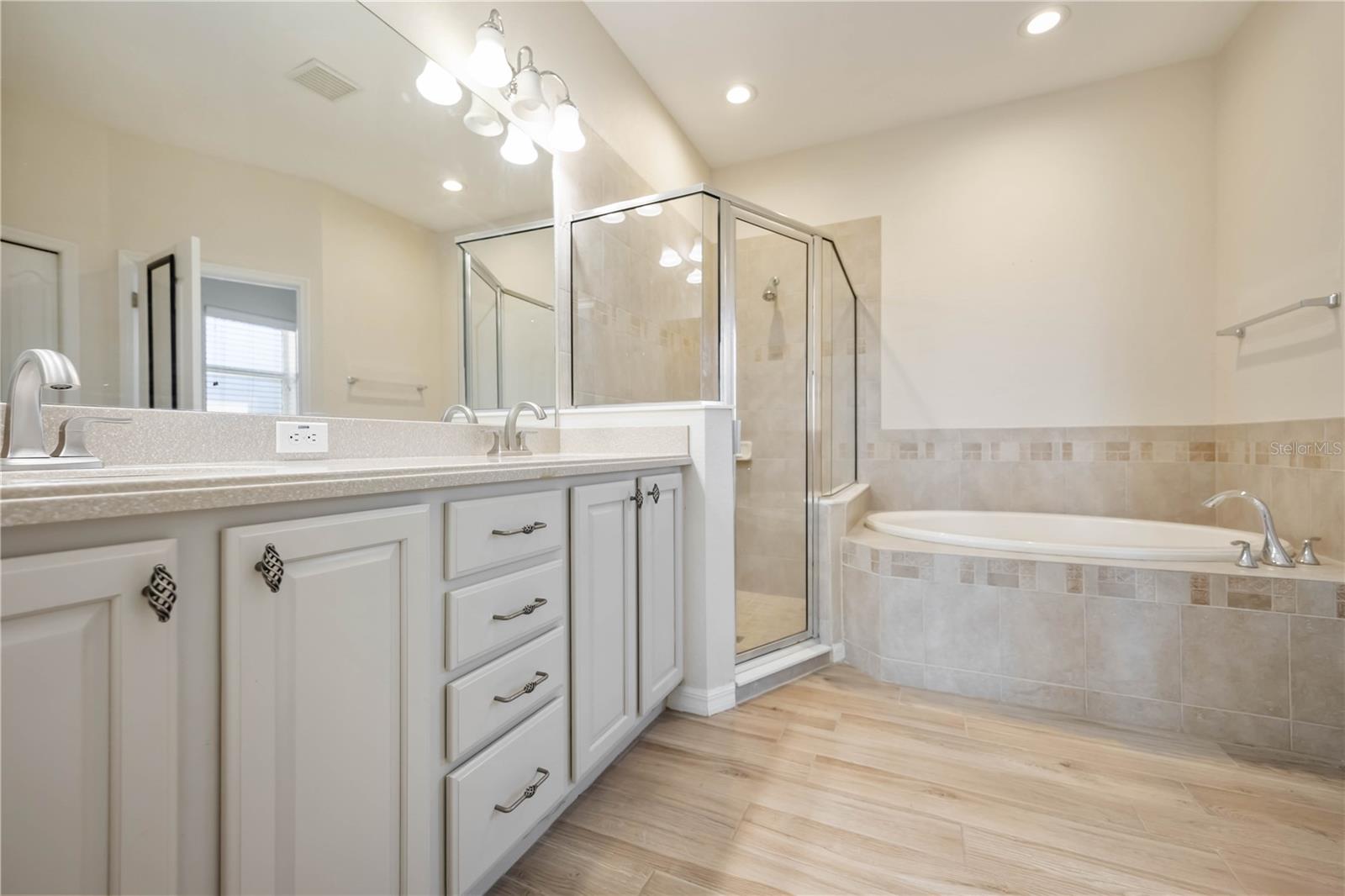 STONEYBROOK AT HERITAGE HARBOUR D-2 - Residential