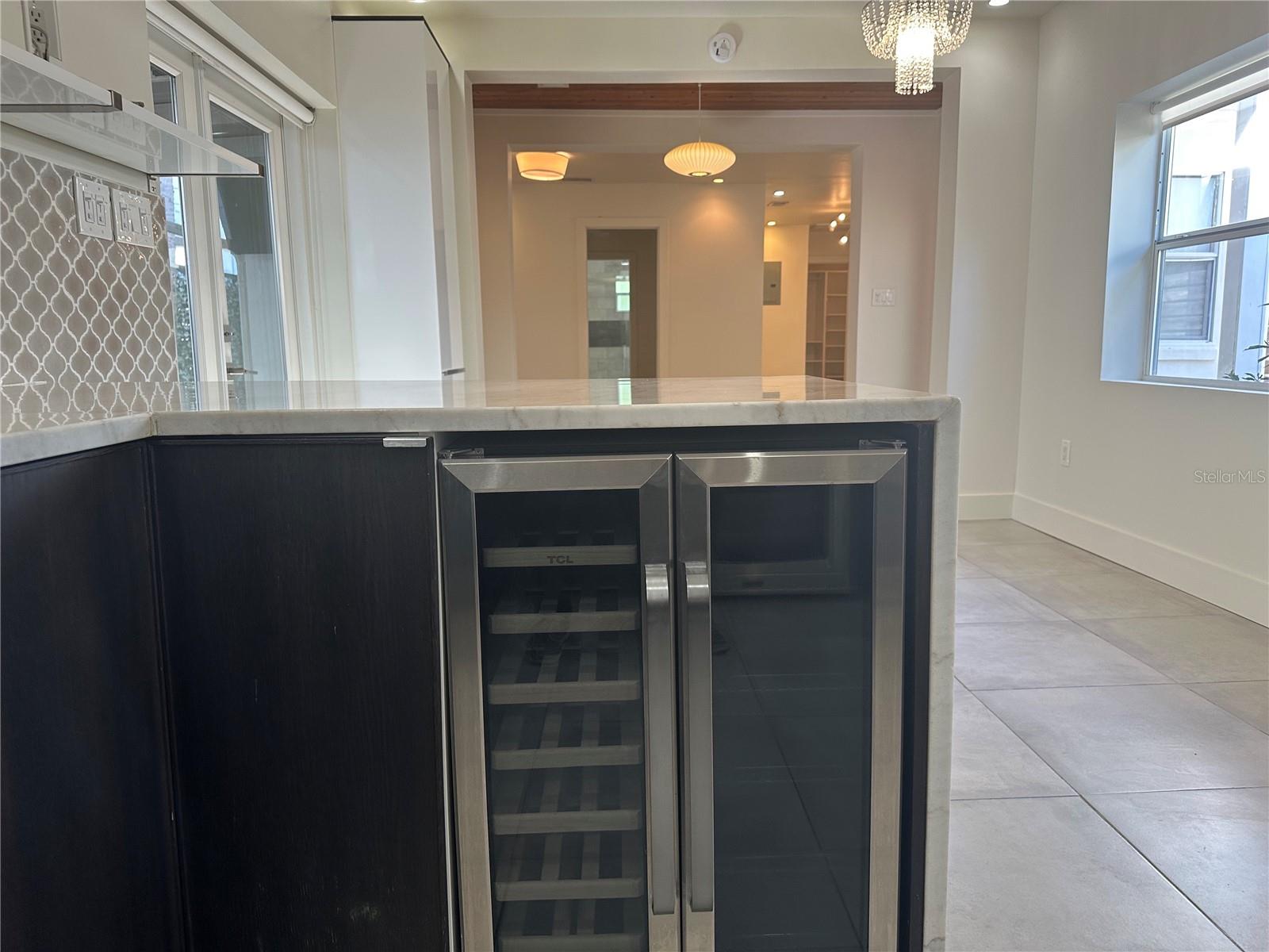 COURIER CITY - Residential Lease