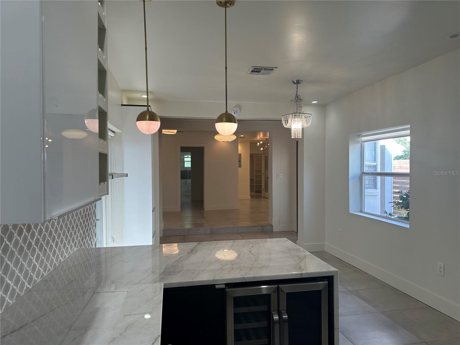 COURIER CITY - Residential Lease