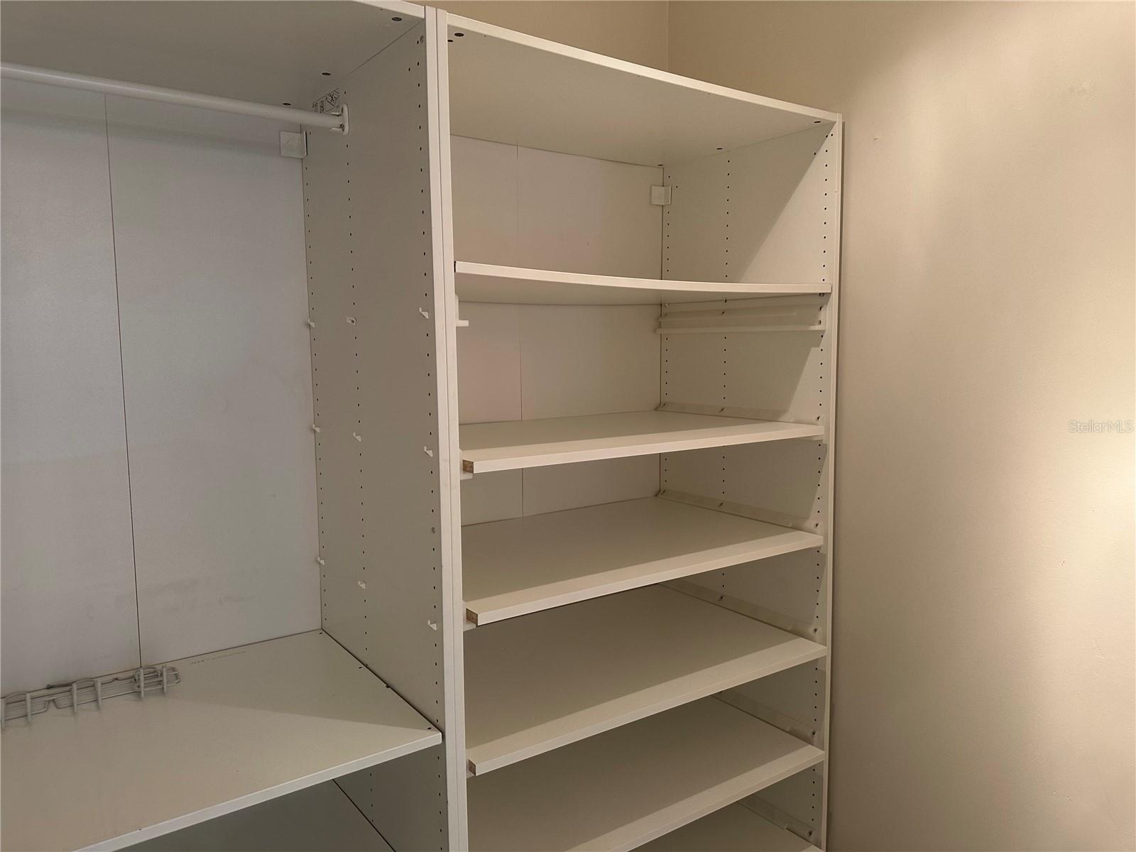 COURIER CITY - Residential Lease